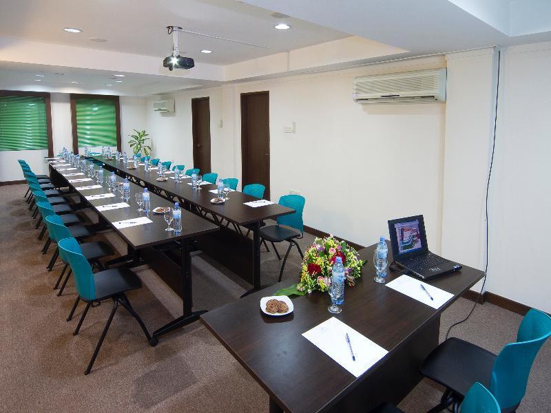 Mookai Suites Male Ngoại thất bức ảnh