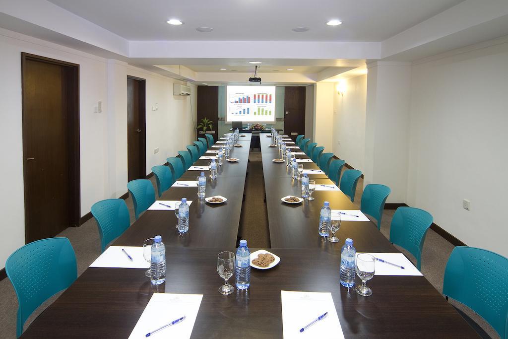 Mookai Suites Male Ngoại thất bức ảnh